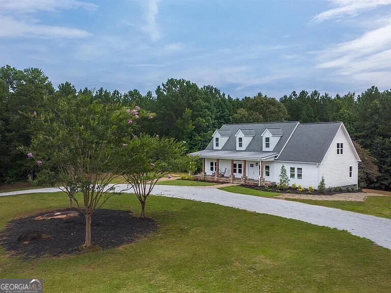 1370 Howard Lewis Road White Plains, GA 30678 - Photo 2 of 25