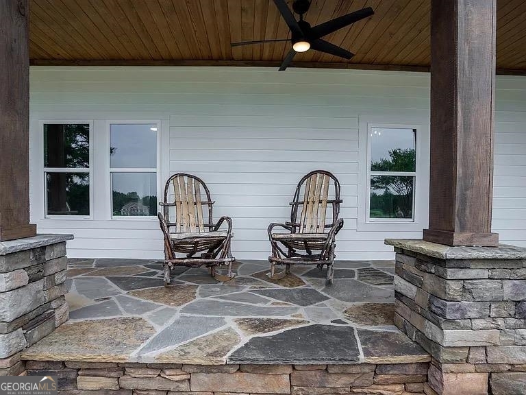 1370 Howard Lewis Road White Plains, GA 30678 - Photo 3 of 25