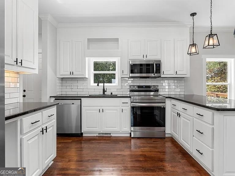 1370 Howard Lewis Road White Plains, GA 30678 - Photo 5 of 25