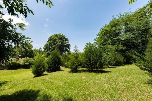 $250,000 | 9809 Overhill Road, Kansas City, MO 64134