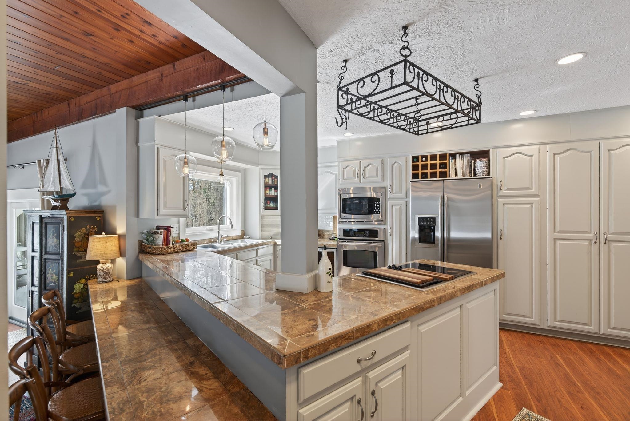 188 Kensington Road Hampton Falls, NH 03844 - Photo 11 of 59