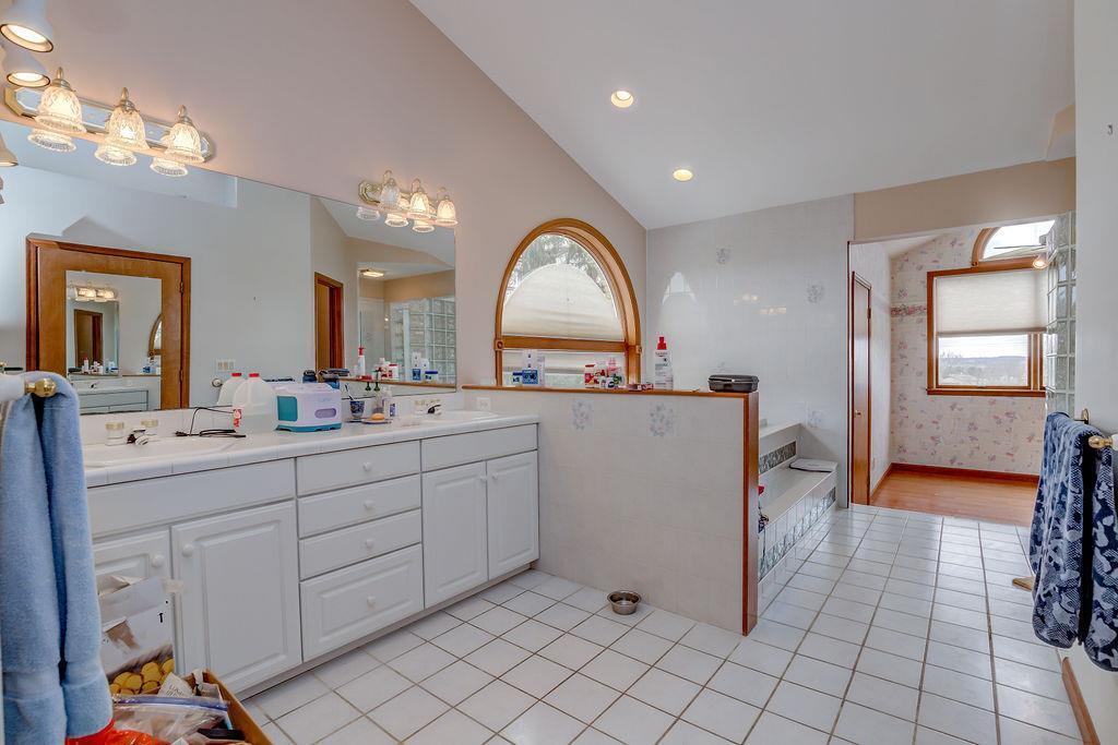 1620 New London Road Hamilton, OH 45013 - Photo 11 of 38