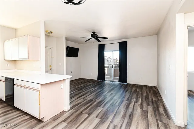 $195,000 | 5751 East Hacienda Avenue, Unit 264, Las Vegas, NV 89122