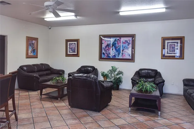 $195,000 | 5751 East Hacienda Avenue, Unit 264, Las Vegas, NV 89122
