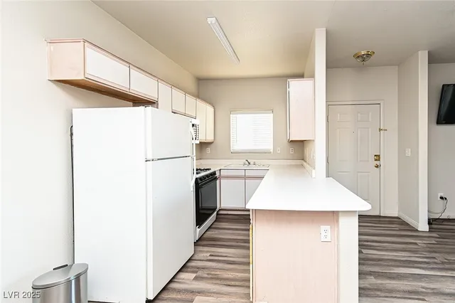 $195,000 | 5751 East Hacienda Avenue, Unit 264, Las Vegas, NV 89122