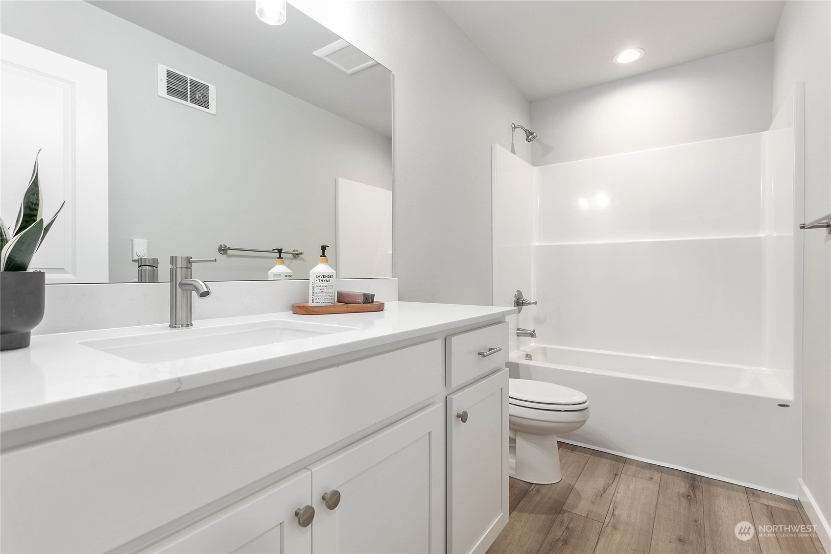 312 Everson Road, Unit B Everson, WA 98247 - Photo 15 of 36 Gallery Image 15