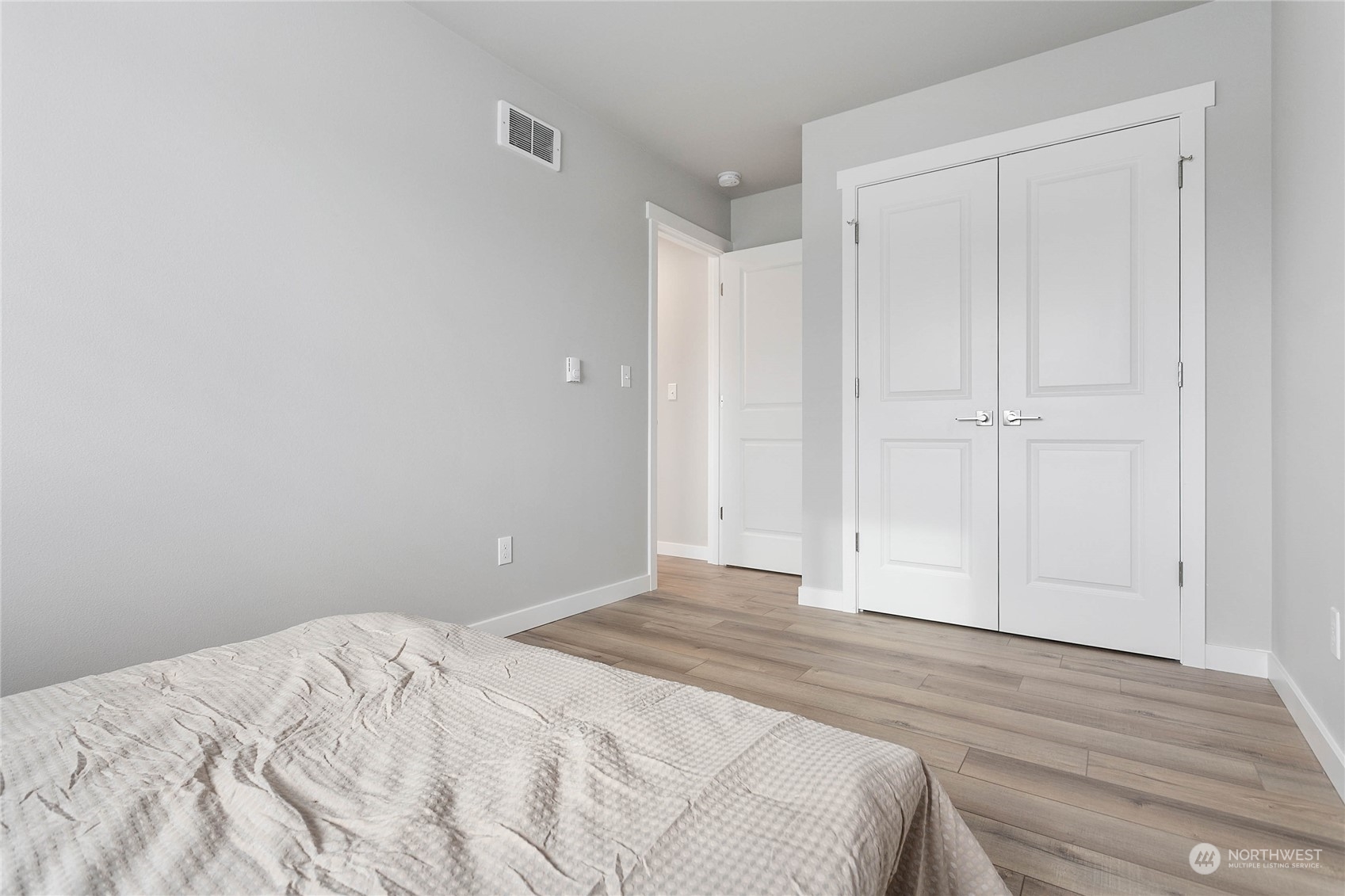 312 Everson Road, Unit B Everson, WA 98247 - Photo 18 of 36 Gallery Image 18