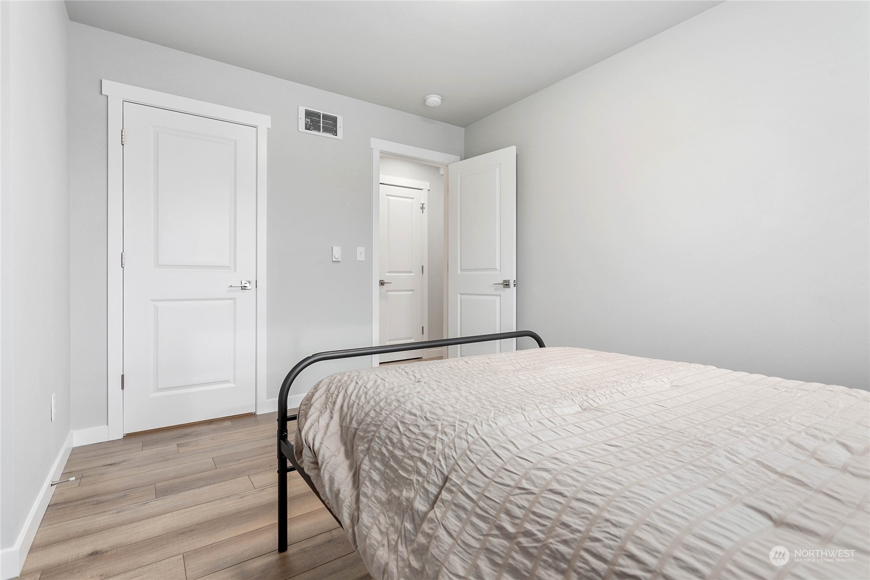 312 Everson Road, Unit B Everson, WA 98247 - Photo 22 of 36 Gallery Image 22