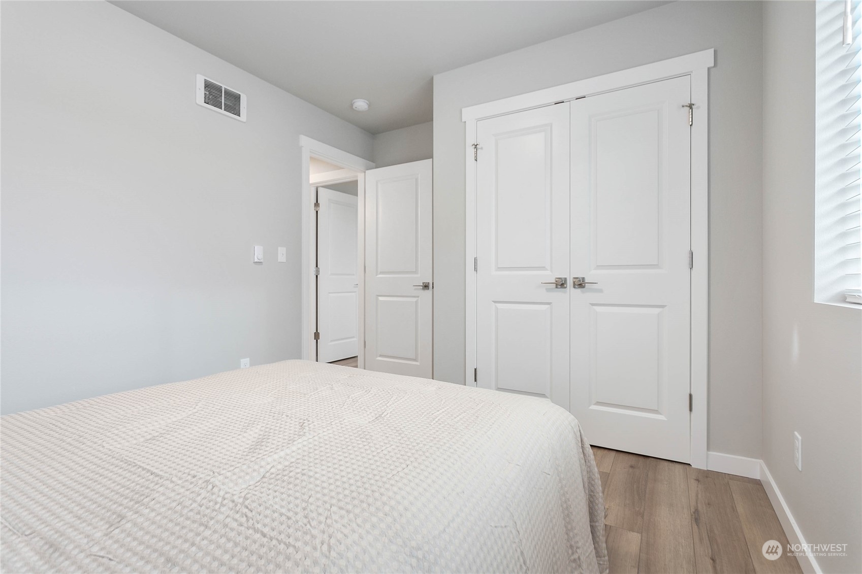 312 Everson Road, Unit B Everson, WA 98247 - Photo 23 of 36 Gallery Image 23