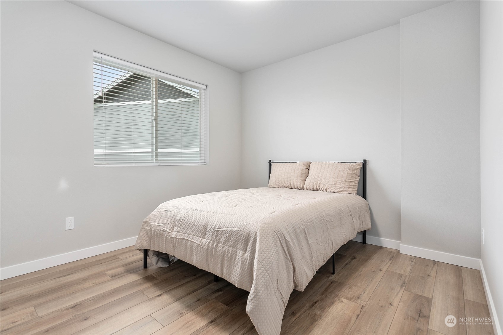 312 Everson Road, Unit B Everson, WA 98247 - Photo 26 of 36 Gallery Image 26