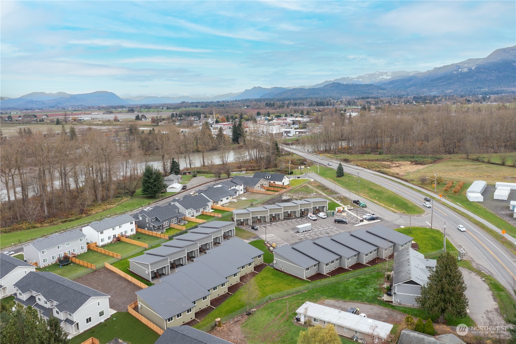 312 Everson Road, Unit B Everson, WA 98247 - Photo 29 of 36 Gallery Image 29