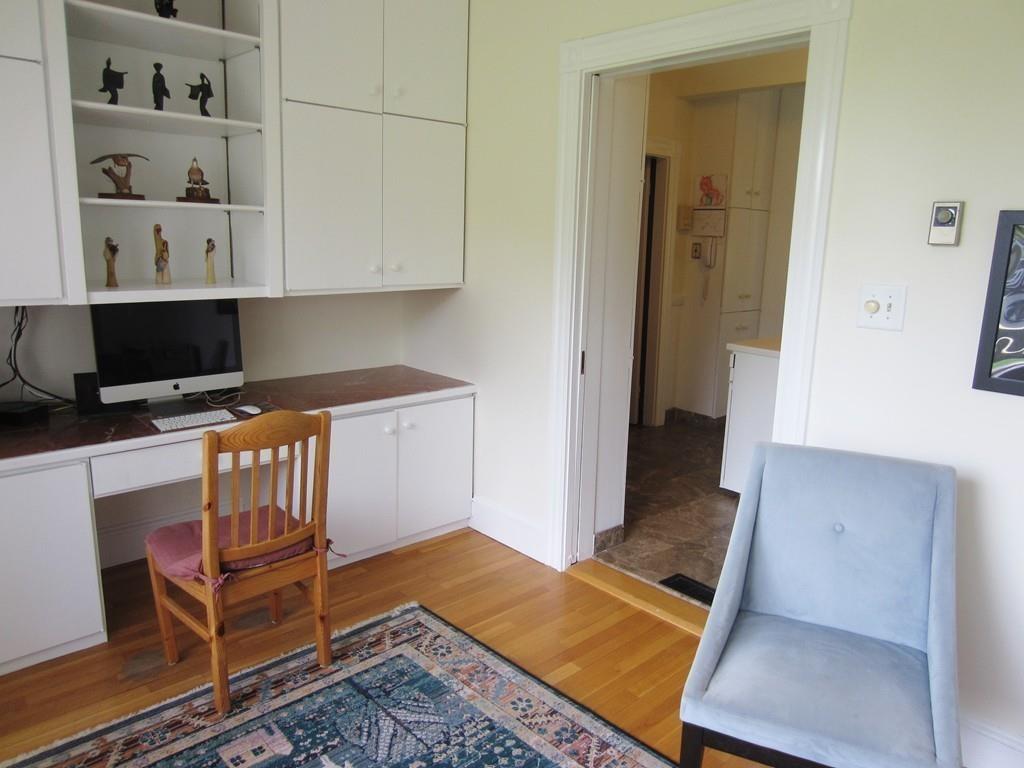 28 Longfellow Road Wellesley, MA 02481 - Photo 11 of 27