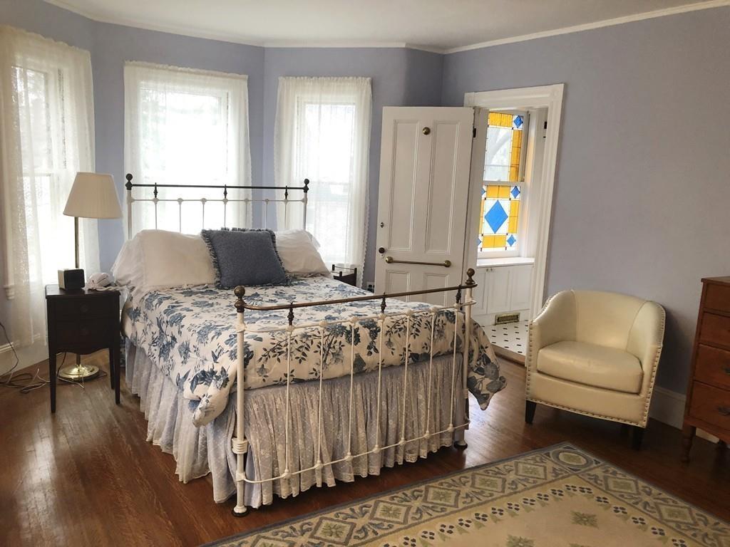 28 Longfellow Road Wellesley, MA 02481 - Photo 13 of 27