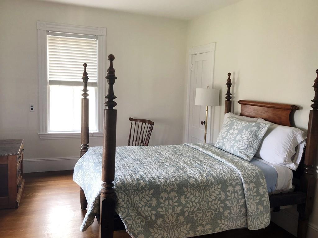 28 Longfellow Road Wellesley, MA 02481 - Photo 14 of 27