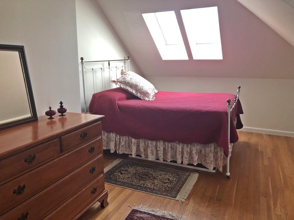 28 Longfellow Road Wellesley, MA 02481 - Photo 17 of 27