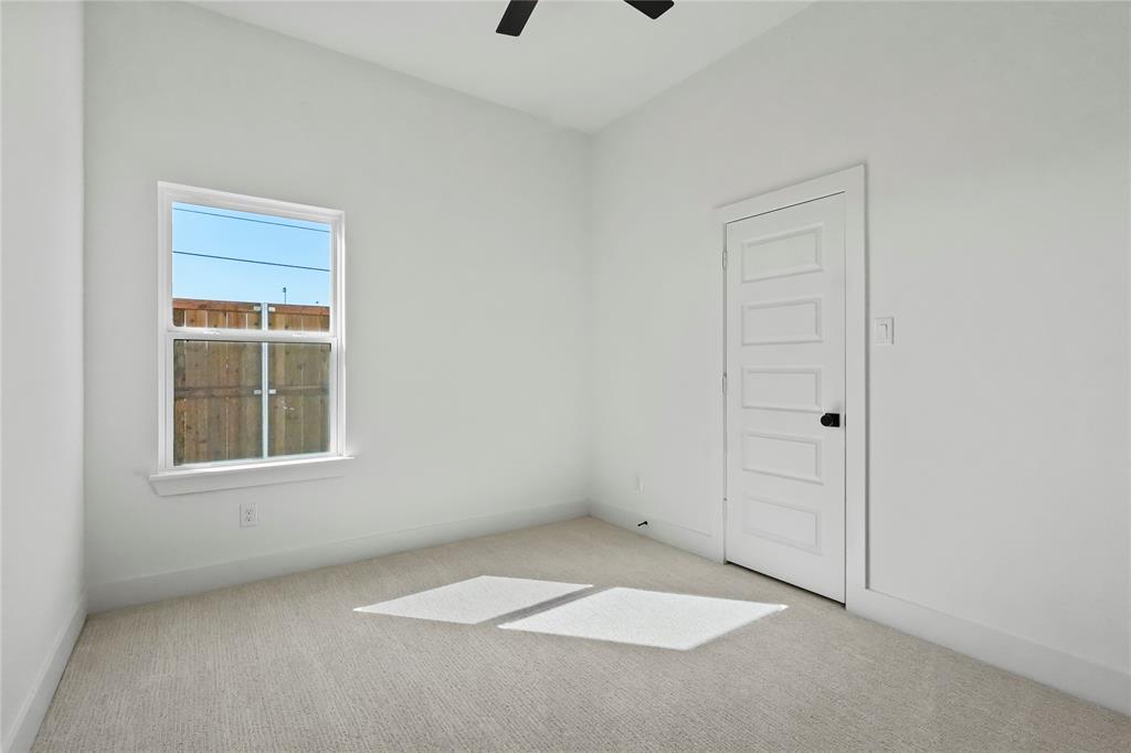 2404 52nd Street Dallas, TX 75216 - Photo 16 of 21 an empty room with windows
