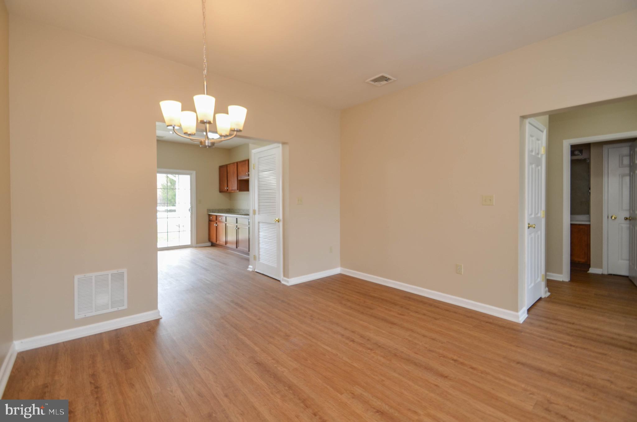 2022 Mercer Way Easton, PA 18040 - Photo 4 of 15