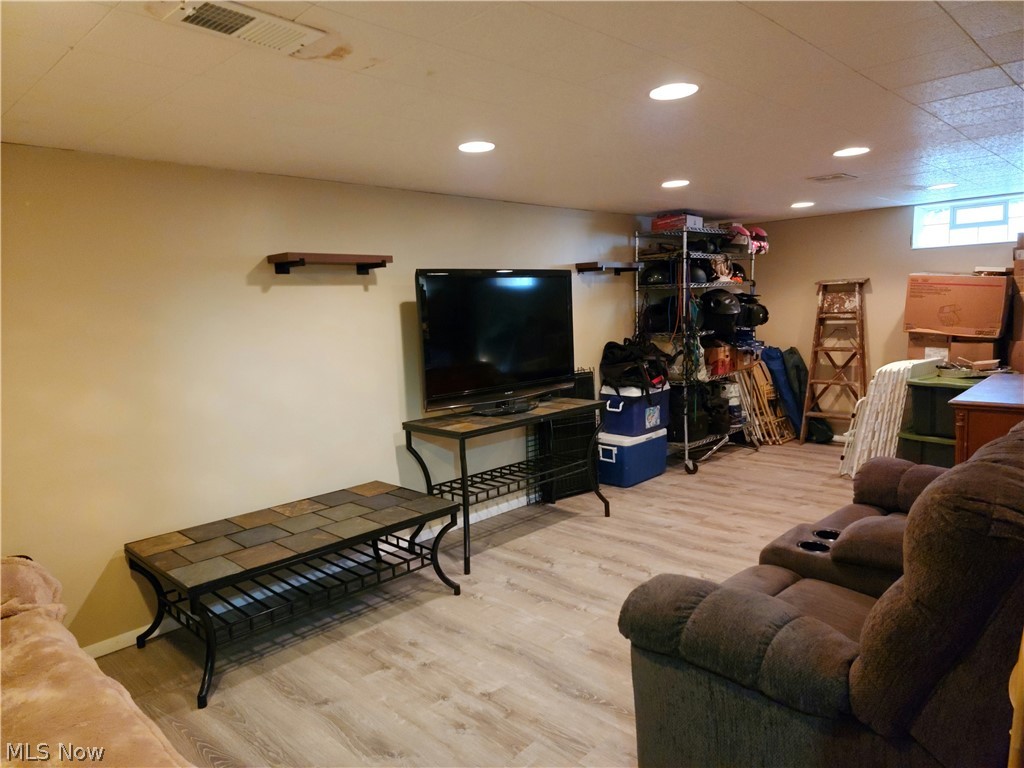 30205 Powell Road Willowick, OH 44095 - Photo 27 of 33