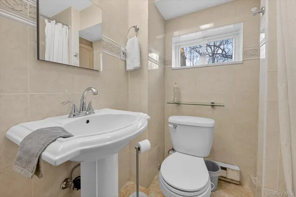 $549,000 | 313 Chestnut Avenue, New Windsor, NY 12553