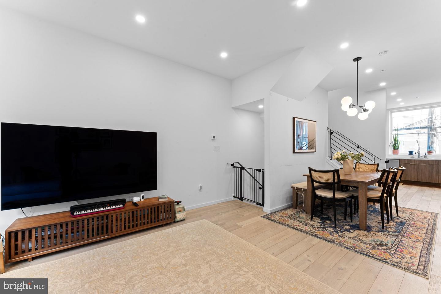 312 Poplar Street Philadelphia, PA 19123 - Photo 10 of 31