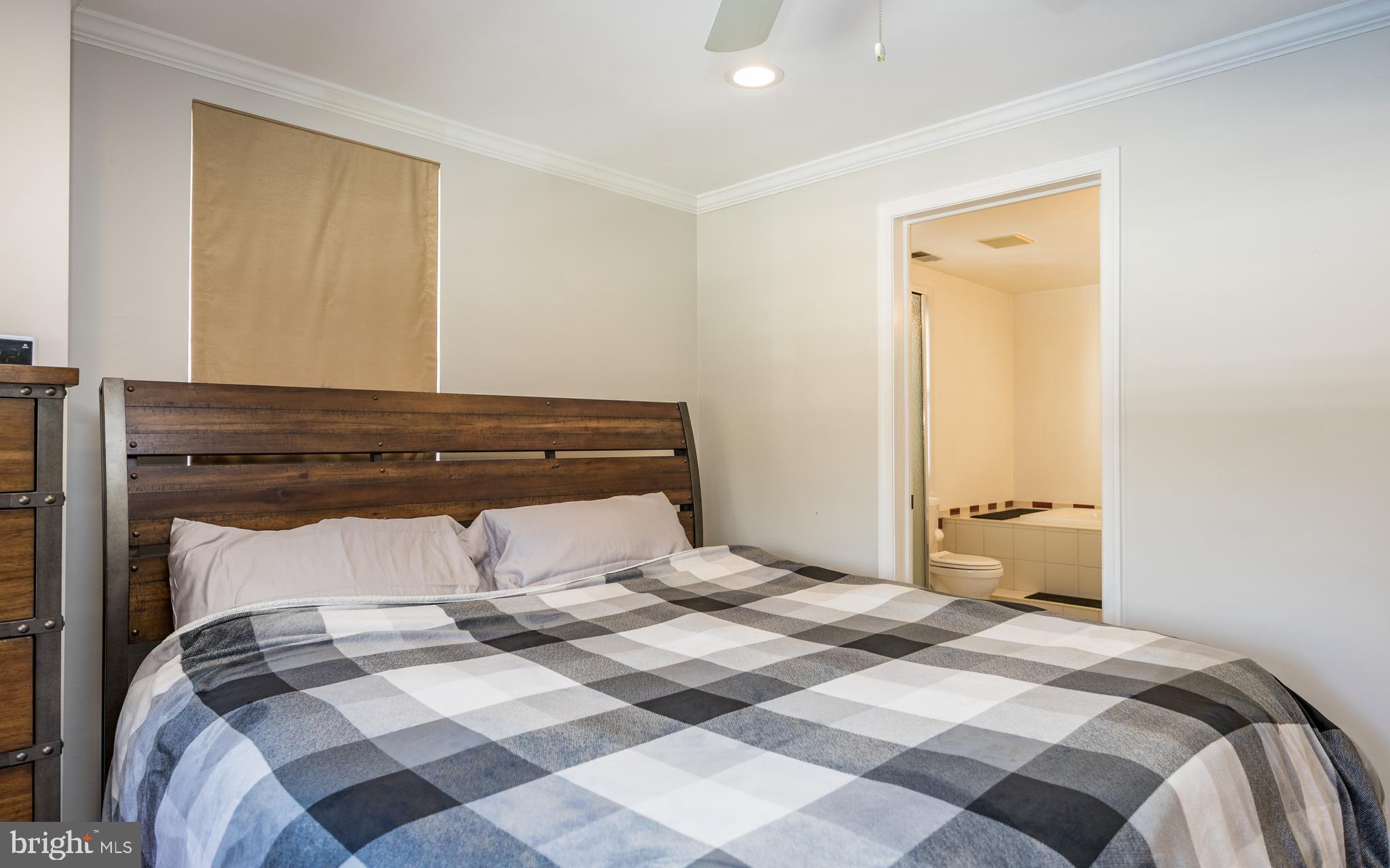 820 Sharpless Road Hockessin, DE 19707 - Photo 12 of 55