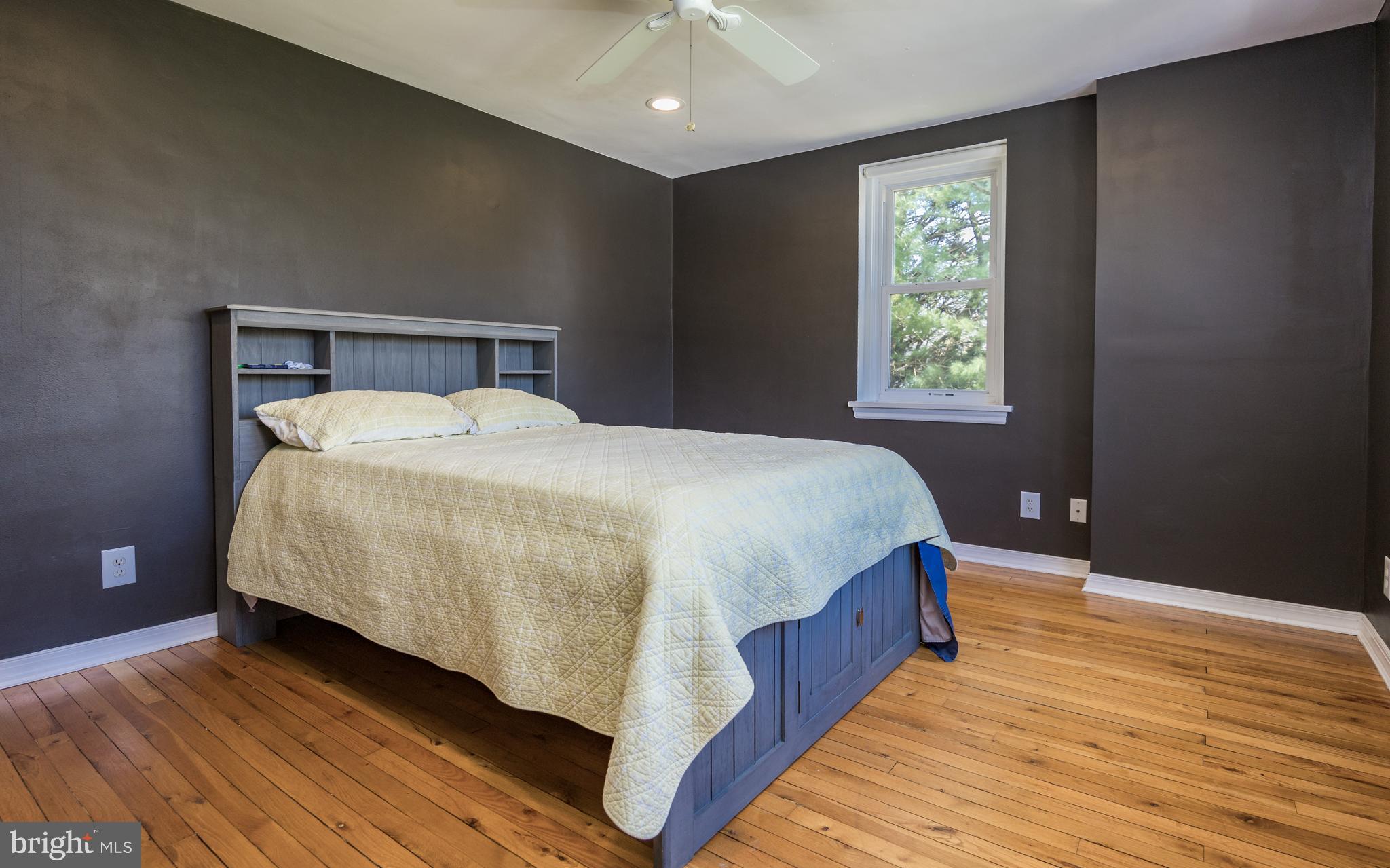 820 Sharpless Road Hockessin, DE 19707 - Photo 6 of 55