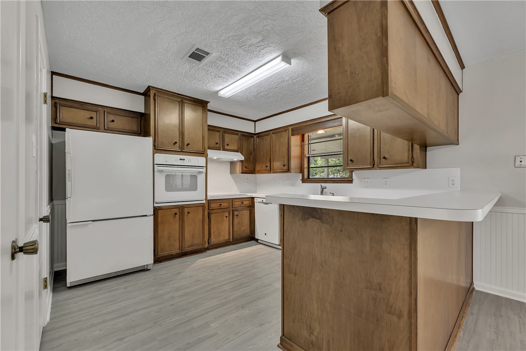 2312 Windsor Drive Bryan, TX 77802 - Photo 5 of 16