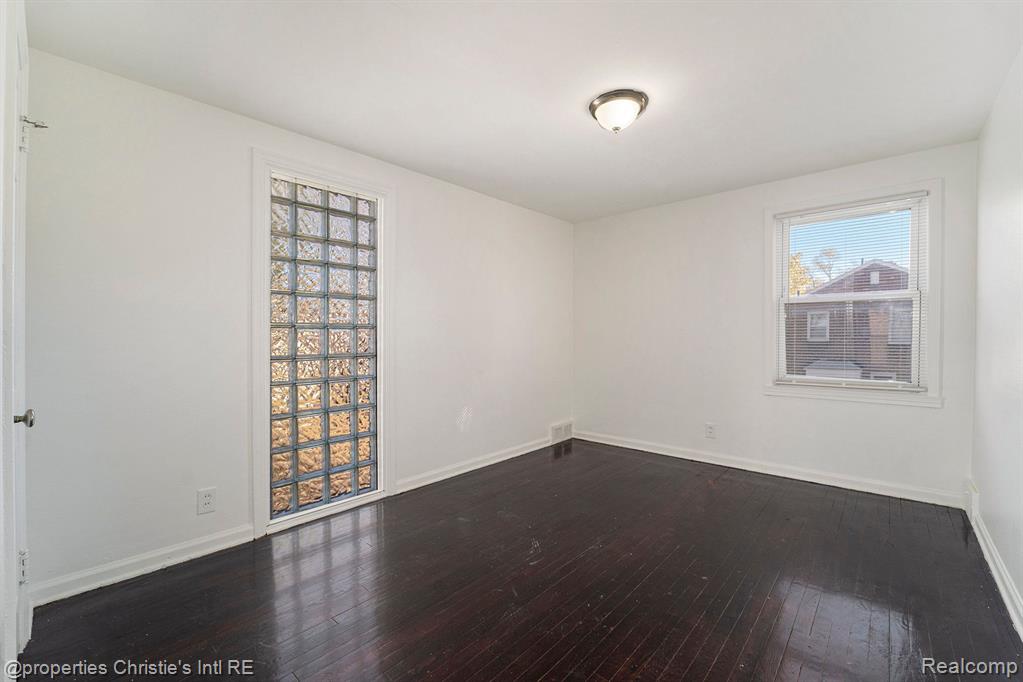 5968 Harvard Road Detroit, MI 48224 - Photo 5 of 9