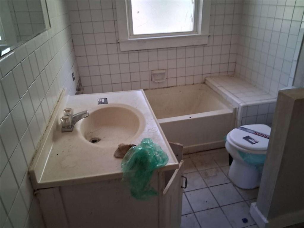 2835 Burton Road Northwest Atlanta, GA 30311 - Photo 15 of 18