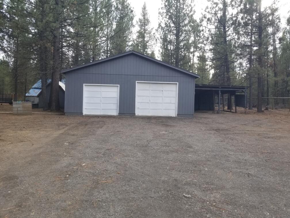 15811 Green Forest Road La Pine, OR 97739 - Photo 6 of 44 161334