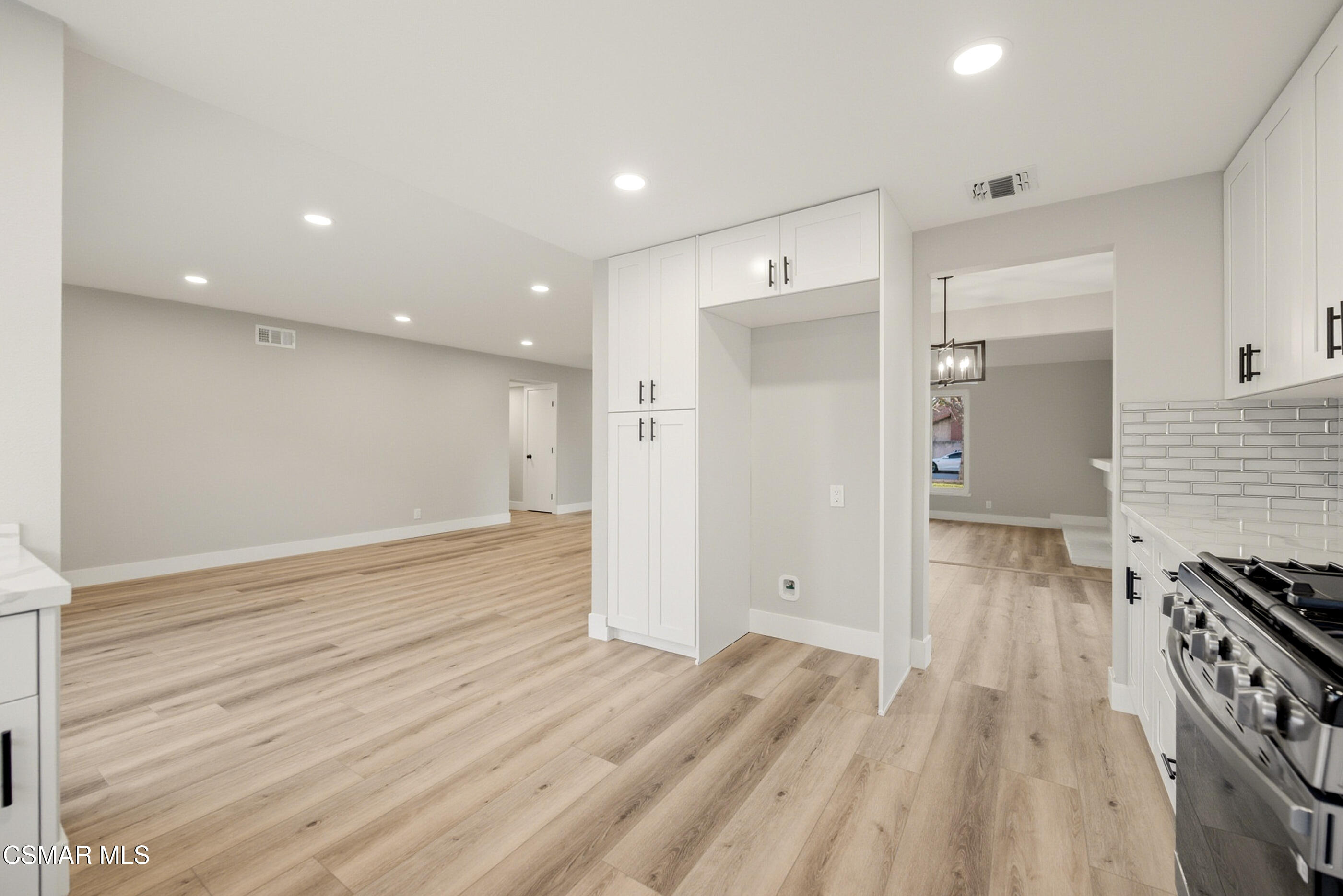 2405 Lee Street Simi Valley, CA 93065 - Photo 18 of 34 2405 Lee St Simi Valley-18