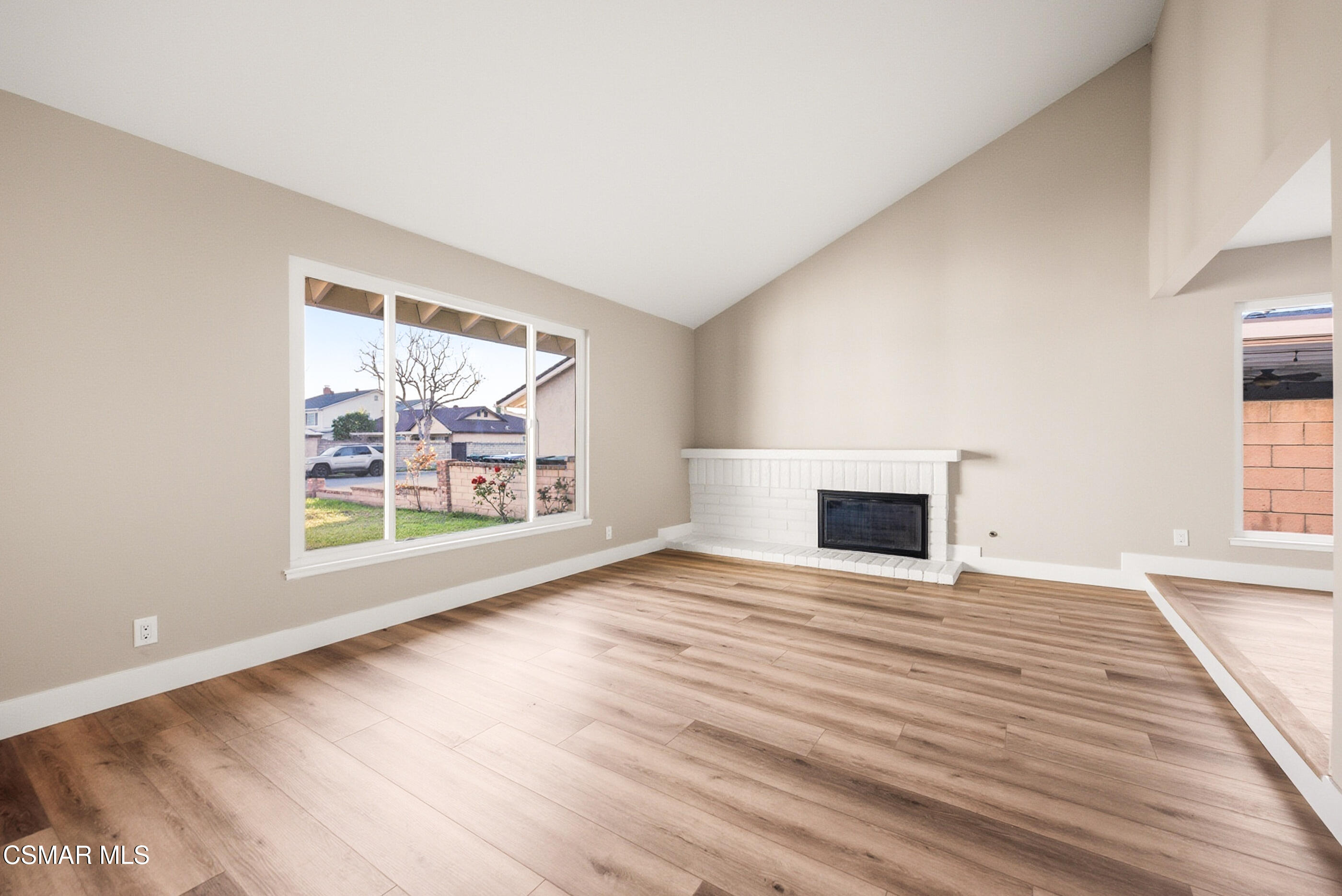 2405 Lee Street Simi Valley, CA 93065 - Photo 8 of 34 2405 Lee St Simi Valley-8