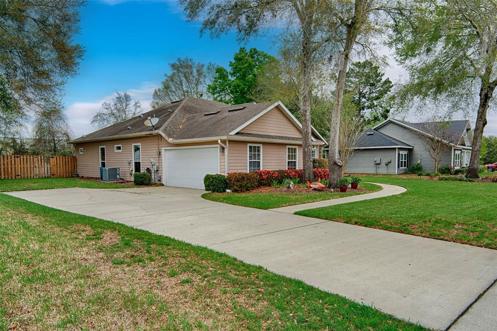 15122 Northwest 149th Road Alachua, FL 32615 - Photo 35 of 42