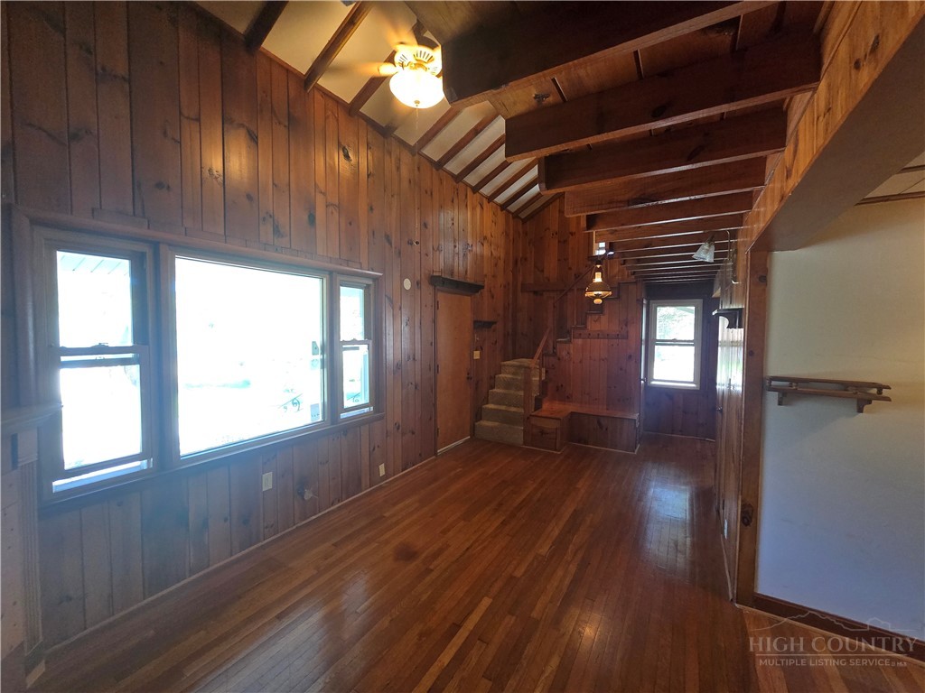 159 Hubert Street Newland, NC 28657 - Photo 6 of 40