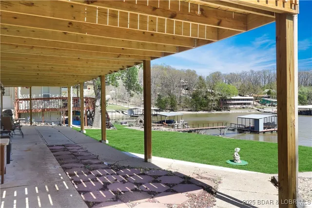 $164,900 | 412 Bowers Drive, Unit B, Camdenton, MO 65020