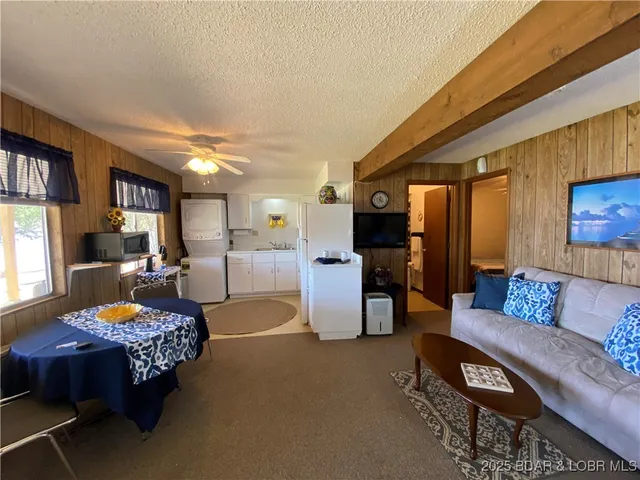 $164,900 | 412 Bowers Drive, Unit B, Camdenton, MO 65020