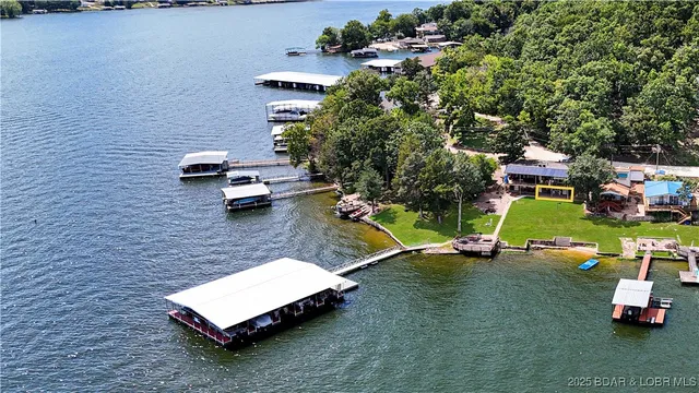 $164,900 | 412 Bowers Drive, Unit B, Camdenton, MO 65020