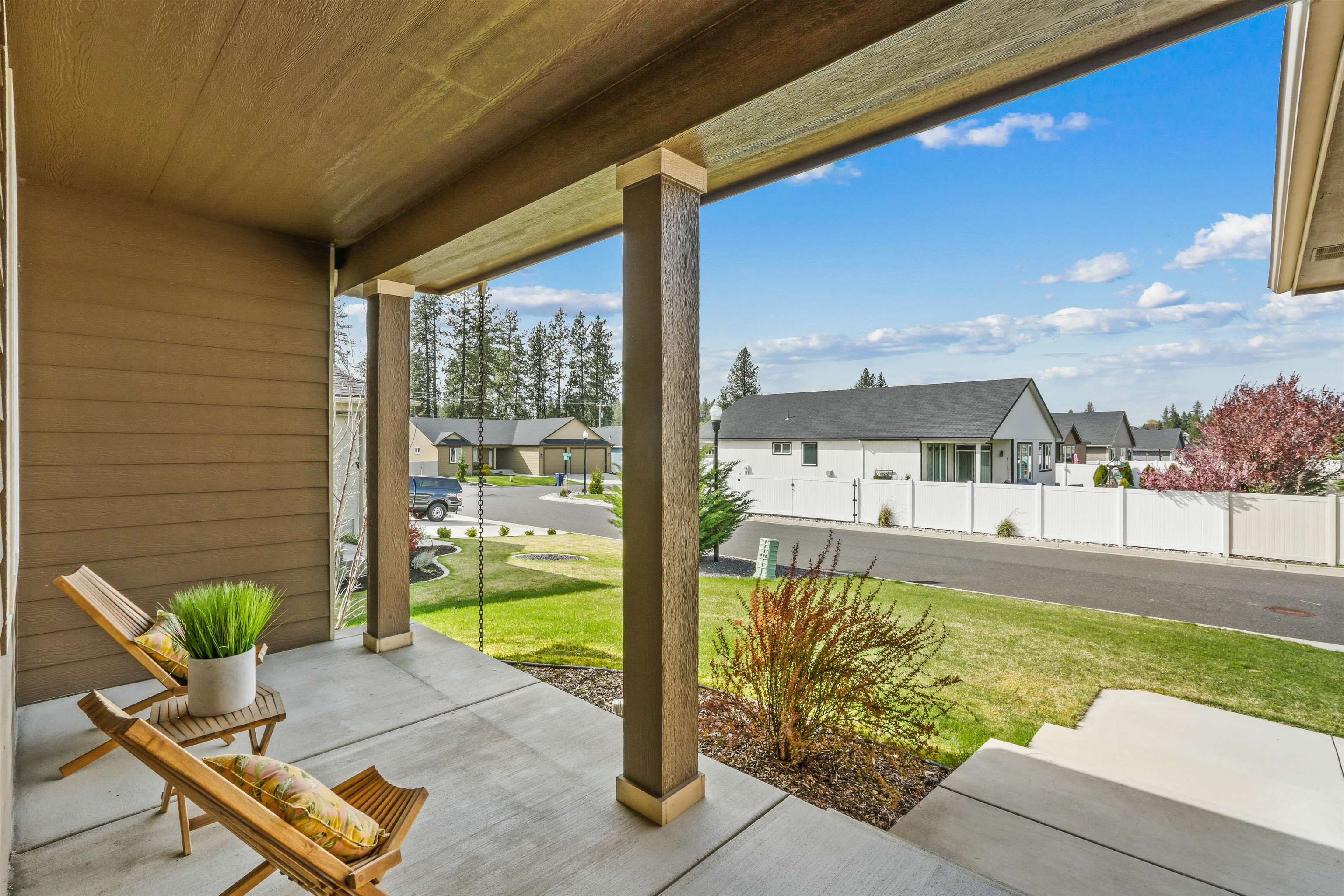 712 East Belle Lane Colbert, WA 99005 - Photo 3 of 34