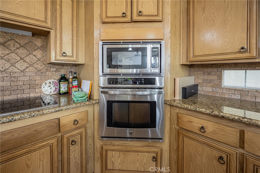 30010 Big Range Road Canyon Lake, CA 92587 - Photo 32 of 55 Kitchen