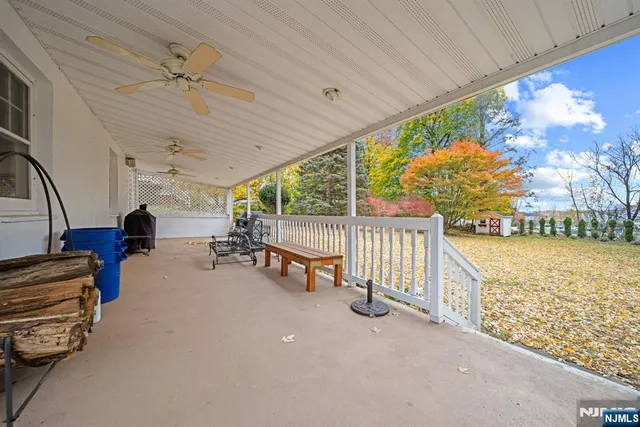 $865,000 | 70 Highland Avenue, Midland Park, NJ 07432