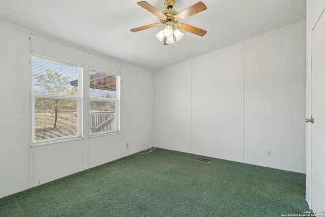 $475,000 | 609 County Road 785, Natalia, TX 78059