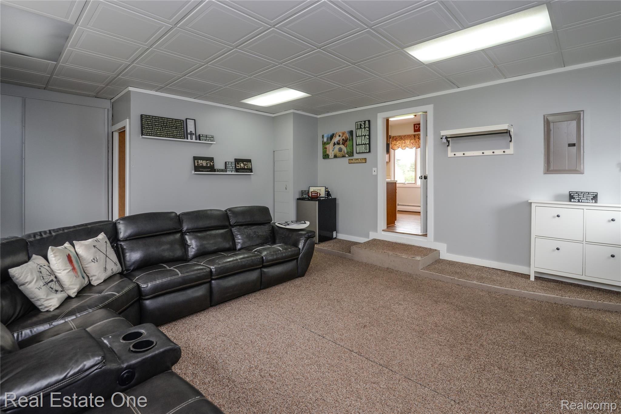 1095 North Garner Road Milford, MI 48380 - Photo 24 of 45 DSC_0057.jpg