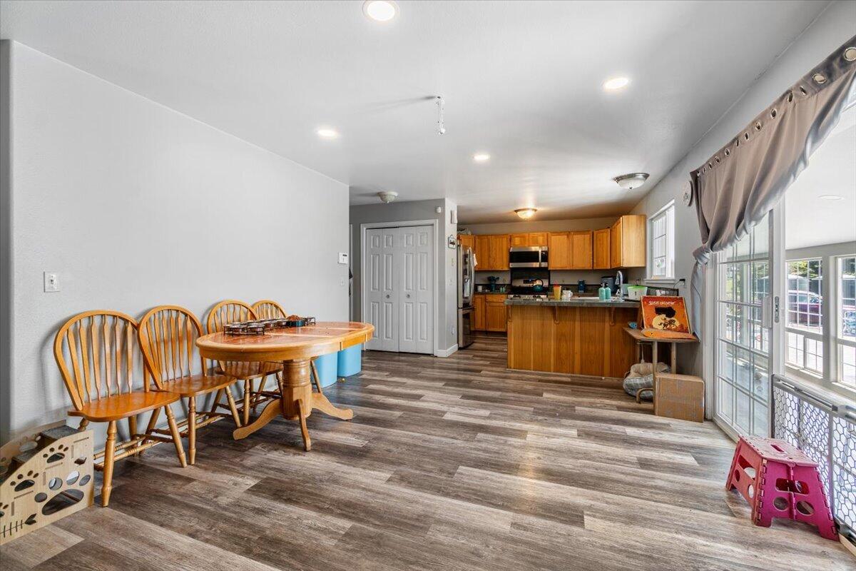 1770 Tompkins Hill Road Fortuna, CA 95540 - Photo 12 of 37