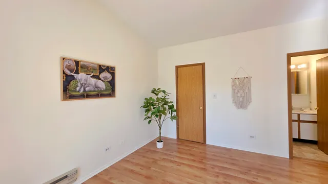 $142,500 | 4302 West Shamrock Lane, Unit 3C, McHenry, IL 60050