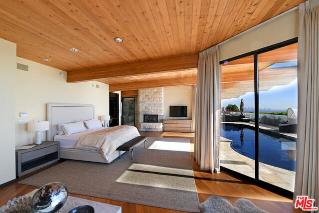 1443 Devlin Drive Los Angeles, CA 90069 - Photo 19 of 41