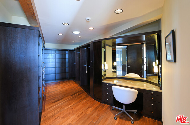 1443 Devlin Drive Los Angeles, CA 90069 - Photo 23 of 41