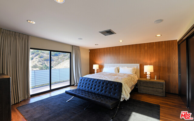 1443 Devlin Drive Los Angeles, CA 90069 - Photo 24 of 41