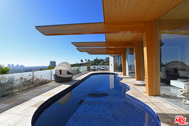 1443 Devlin Drive Los Angeles, CA 90069 - Photo 31 of 41