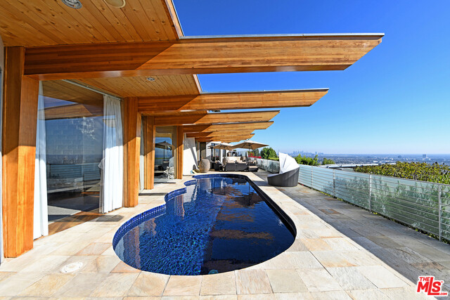 1443 Devlin Drive Los Angeles, CA 90069 - Photo 33 of 41