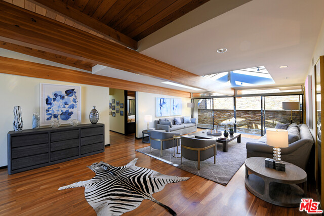 1443 Devlin Drive Los Angeles, CA 90069 - Photo 6 of 41